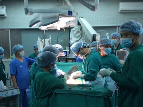 Lần đầu tiên ghép tạng từ người chết tim